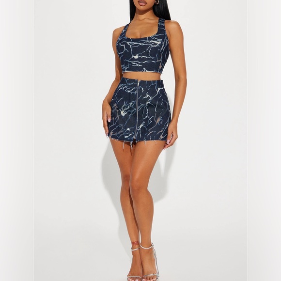 NWT - Fashion Nova Denim Set ~ never worn - Picture 3 of 3